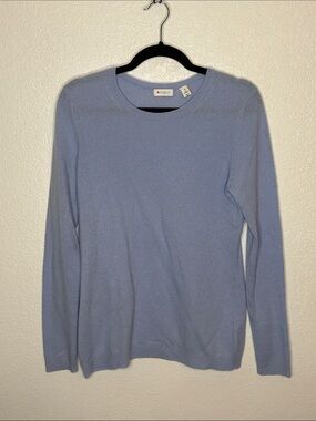 Macy’s Periwinkle Cashmere Crew Neck Sweater Size Medium Classic Timeless